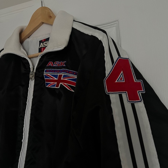 Vintage Bomber Jacket - Picture 5 of 5